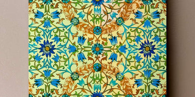 El cuadro mosaico de William Morris, autor del movimiento Arts and Crafts
